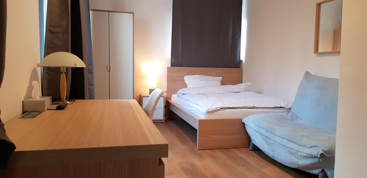 Hotel Kronberg ครอนแบร์ก อิม เทานุส ภายนอก รูปภาพ